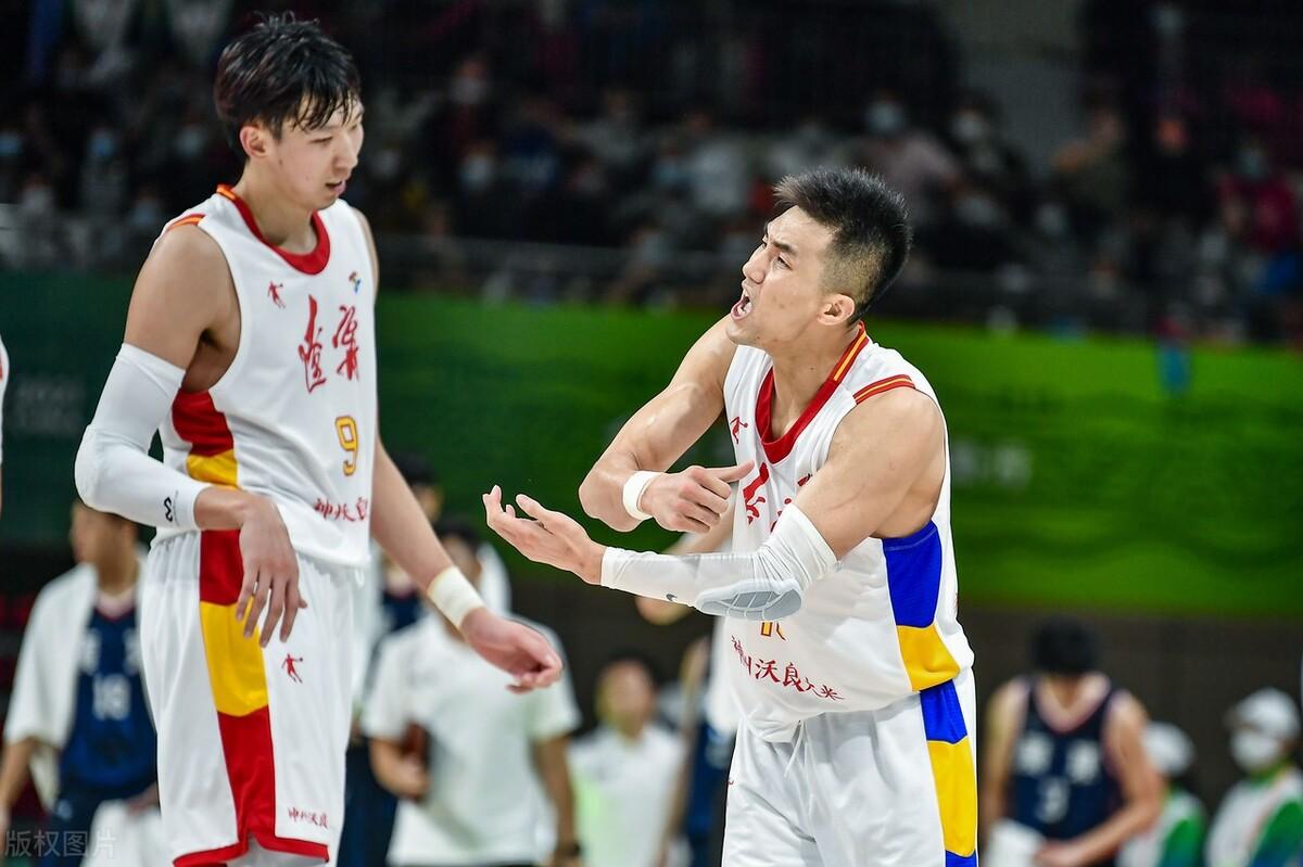 姚明在NBA的年薪,到底是多少?这数字背后藏着多少故事? 姚明在NBA的年薪,到底是多少?这数字背后藏着多少故事?